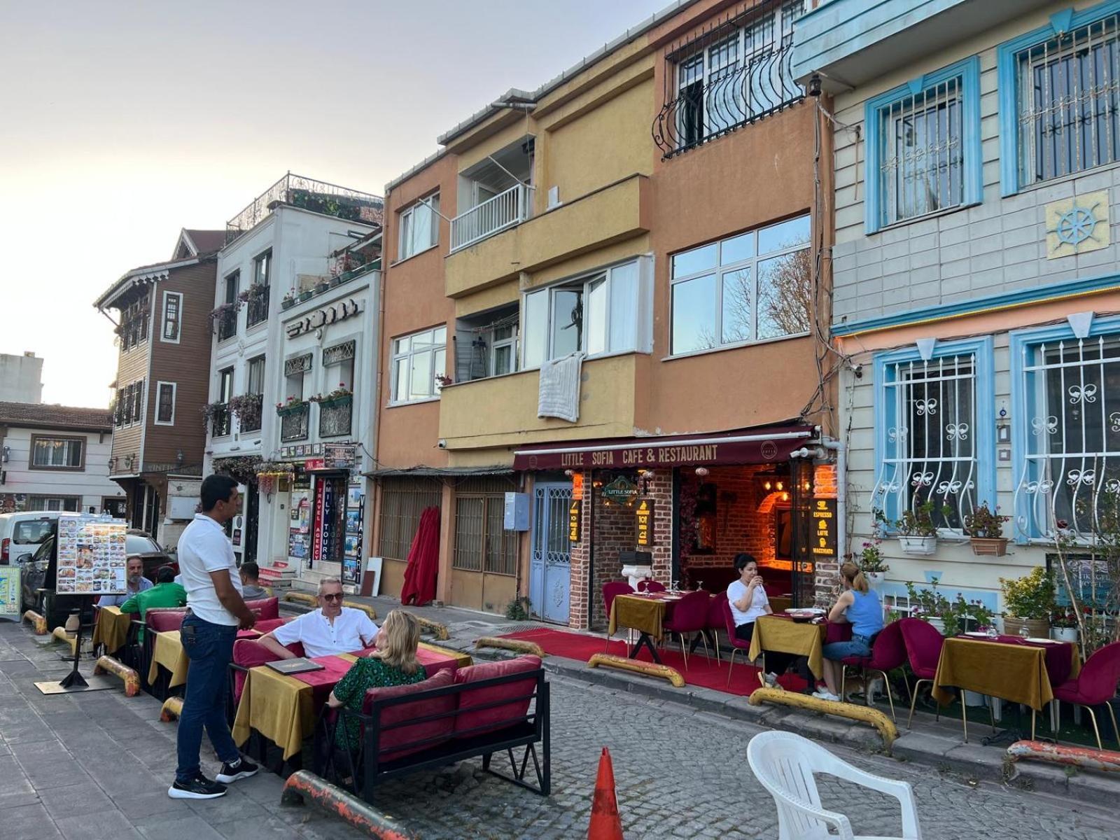 Antiksofya Hotel Istanbul Bagian luar foto